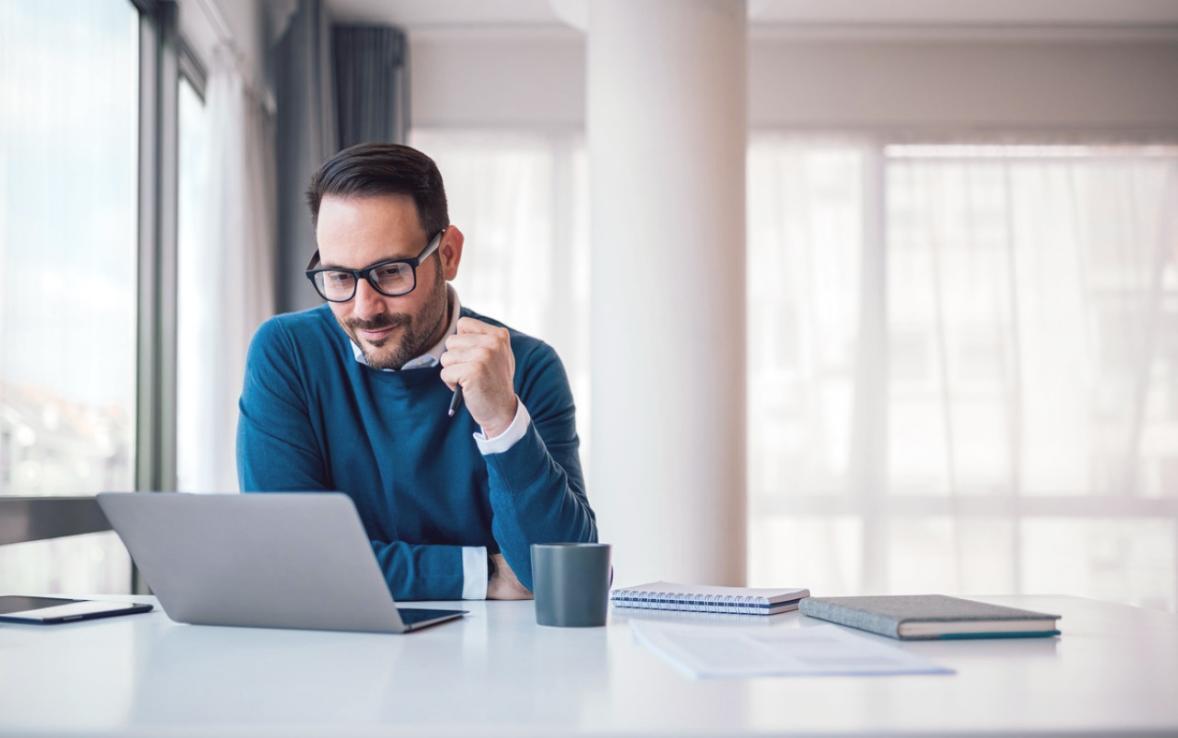 Gruppenarbeit und praktische Übungen in einem Workshop-Setting